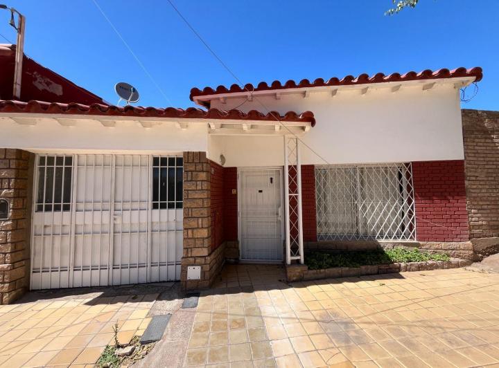 Casa · 152m² · 2 Dormitorios · 1 Cochera