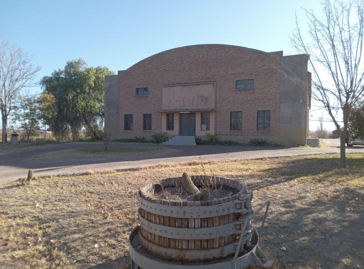 Bodega-Galpón · 980m²