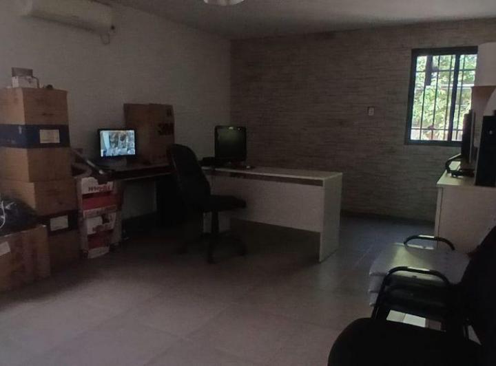 Bodega-Galpón · 176m² · 2 Cocheras