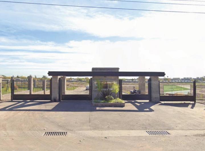 Terreno · 296m²
