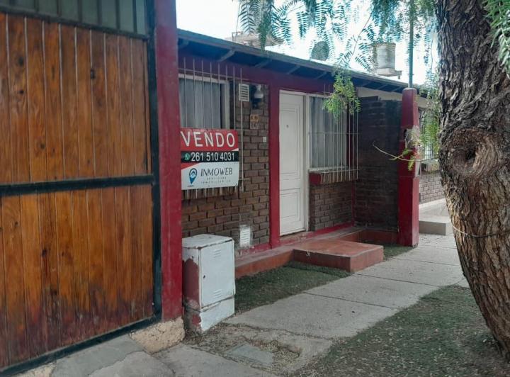 Casa · 100m² · 5 Ambientes · 1 Cochera