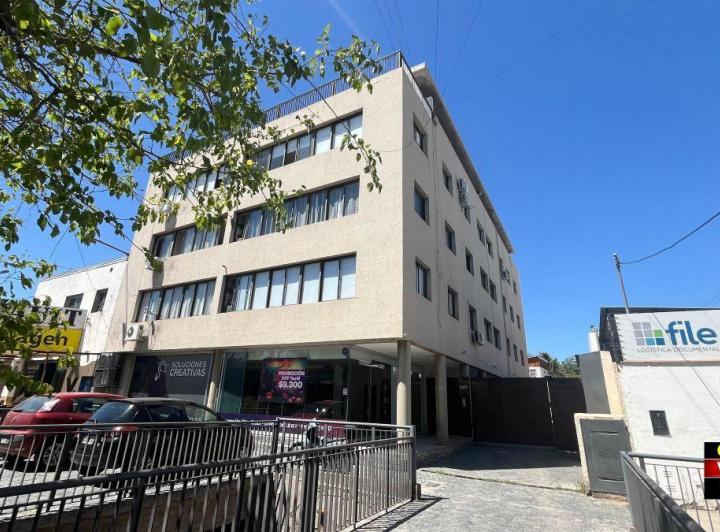 Oficina comercial · 294m² · 1 Cochera