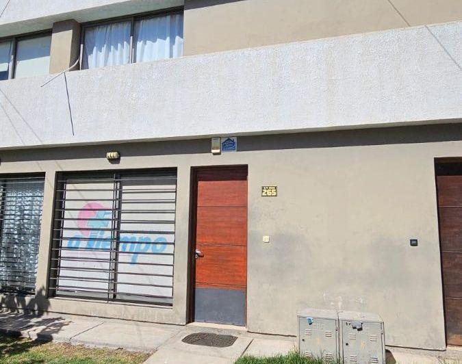 Casa · 69m² · 3 Ambientes · 1 Cochera