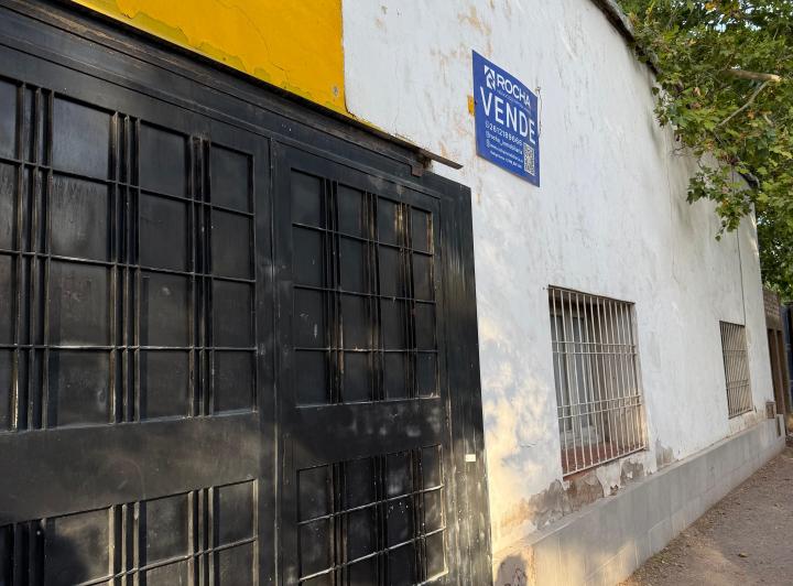 Casa · 202m² · 9 Ambientes · 1 Cochera