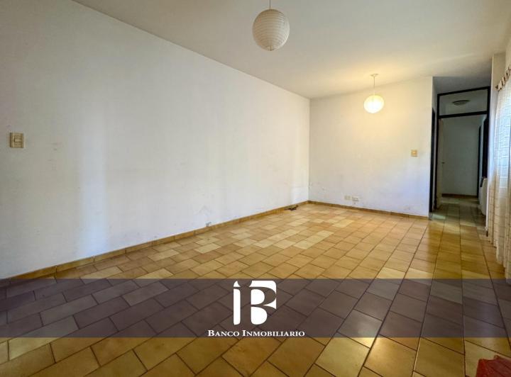 Departamento · 70m² · 5 Ambientes · 1 Cochera