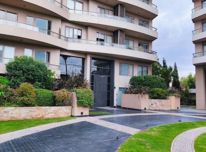 Departamento · 90m² · 4 Ambientes · 1 Cochera
