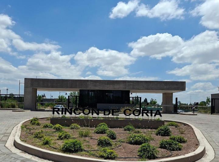 Terreno · 856m²