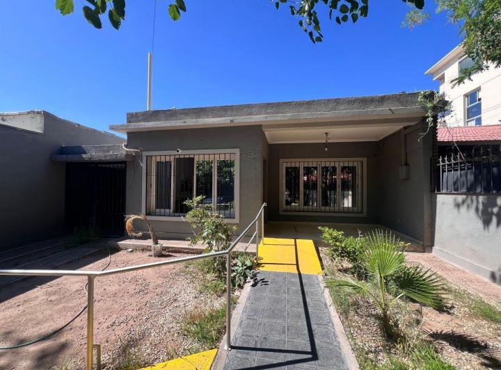 Casa · 150m² · 6 Ambientes · 1 Cochera