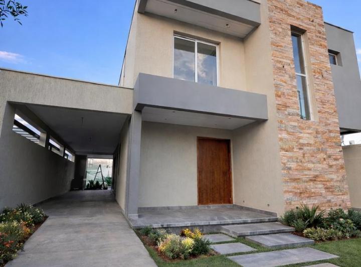 Casa · 314m² · 8 Ambientes · 3 Cocheras