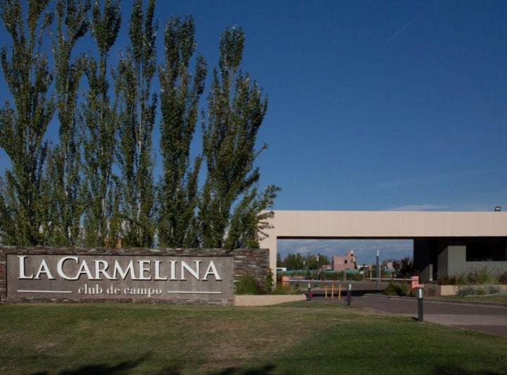 Terreno · 811m²
