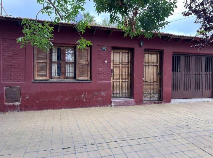 Casa · 160m² · 7 Ambientes · 1 Cochera