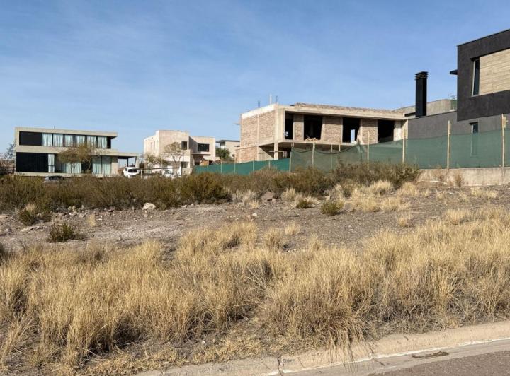 Terreno · 564m²