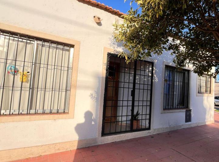 Casa · 161m² · 3 Ambientes · 2 Cocheras