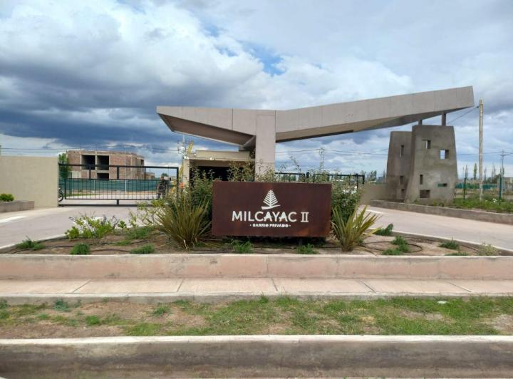 Casa · 120m² · 5 Ambientes · 2 Cocheras