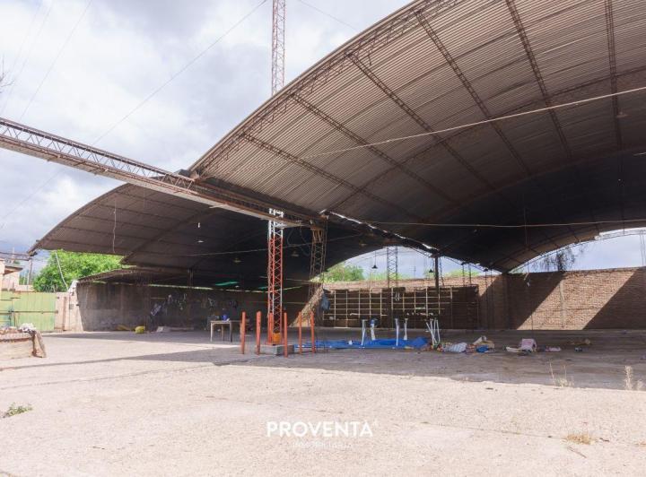 Bodega-Galpón · 1200m² · 4 Ambientes