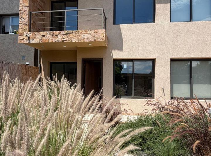PH · 110m² · 6 Ambientes · 2 Cocheras