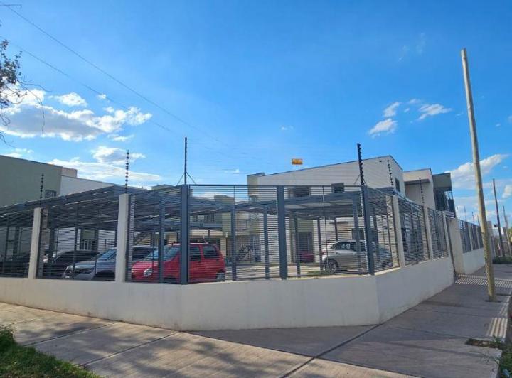 Departamento · 68m² · 5 Ambientes · 1 Cochera
