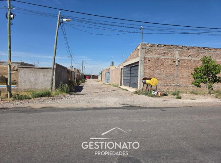 Terreno · 400m²
