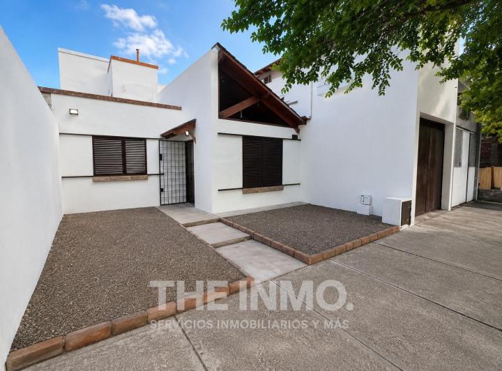 Casa · 157m² · 6 Ambientes · 3 Cocheras