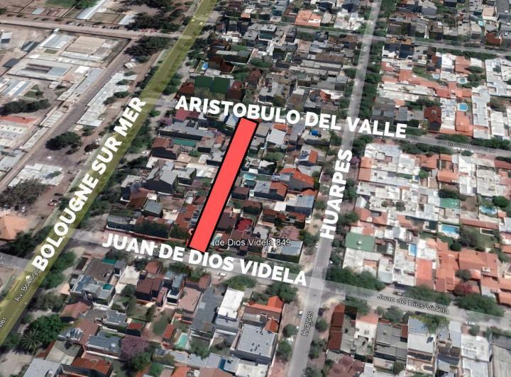 Terreno · 892m²
