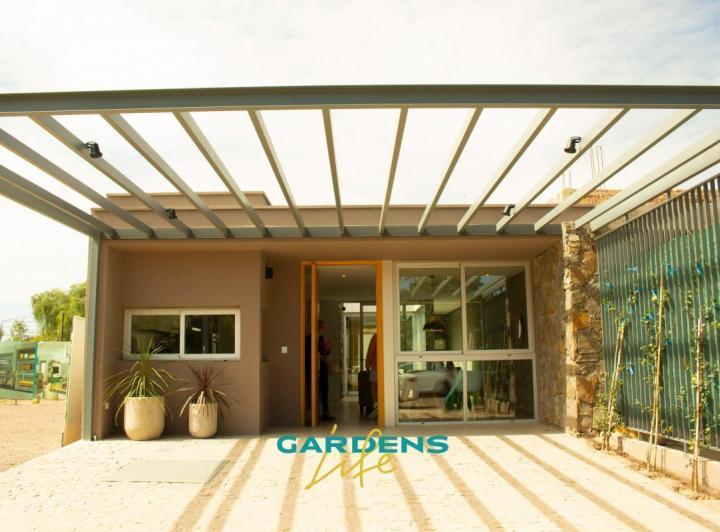 Casa · 120m² · 2 Dormitorios · 2 Cocheras