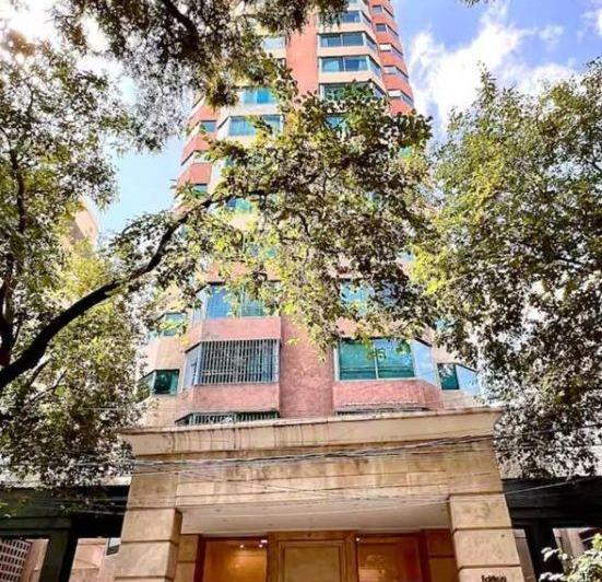 Departamento · 100m² · 3 Ambientes · 1 Cochera
