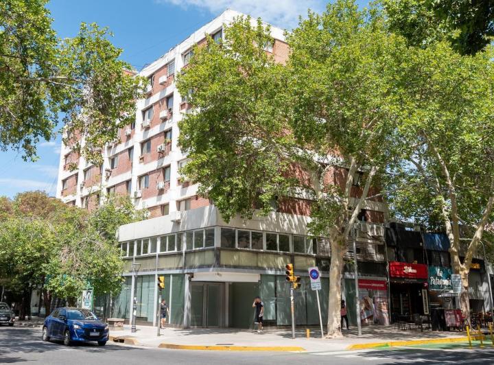 Local comercial · 503m²