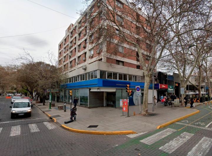 Local comercial · 503m²
