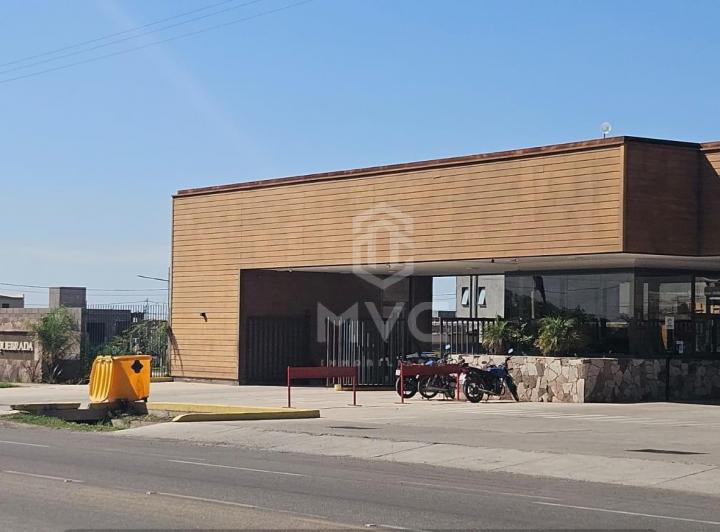 Terreno · 300m²