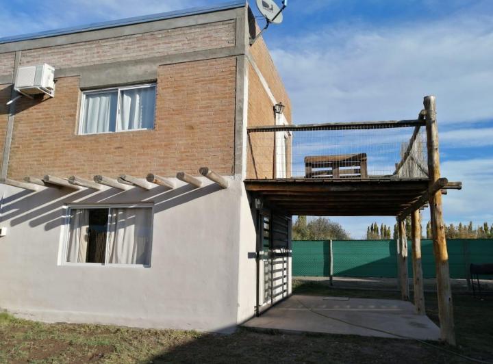 Casa · 160m² · 2 Ambientes · 1 Cochera