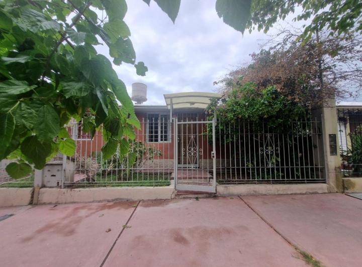 Casa · 150m² · 4 Ambientes · 1 Cochera