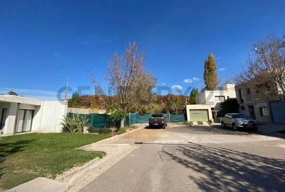 Terreno · 351m²
