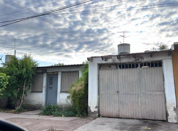 Casa · 100m² · 3 Ambientes · 1 Cochera