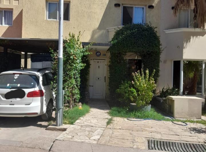 Casa · 128m² · 3 Dormitorios · 1 Cochera