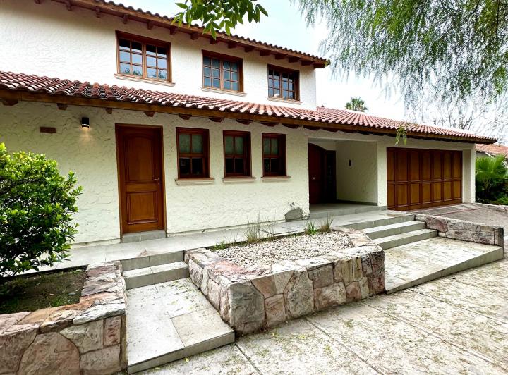 Casa · 534m² · 5 Dormitorios