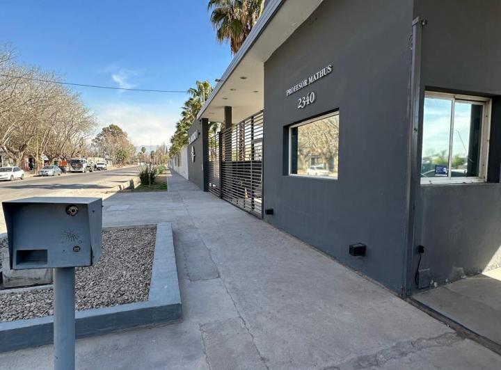 Terreno · 829m²