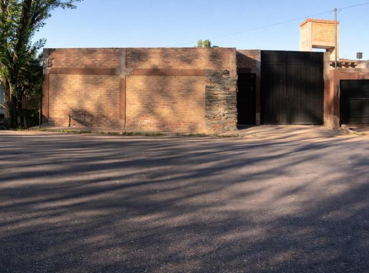 Casa · 112m² · 5 Ambientes · 2 Cocheras