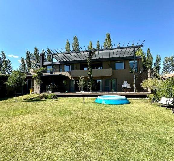 Oficina comercial · 445m² · 7 Ambientes · 2 Cocheras