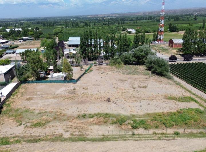Terreno · 4932m²