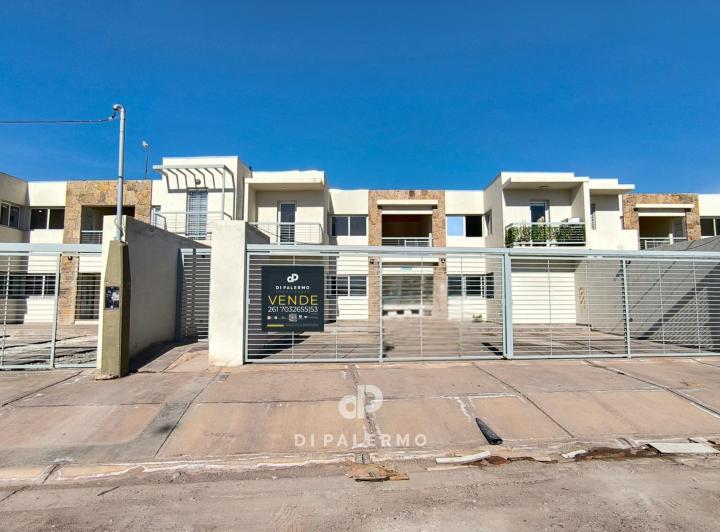 Departamento · 70m² · 4 Ambientes · 1 Cochera