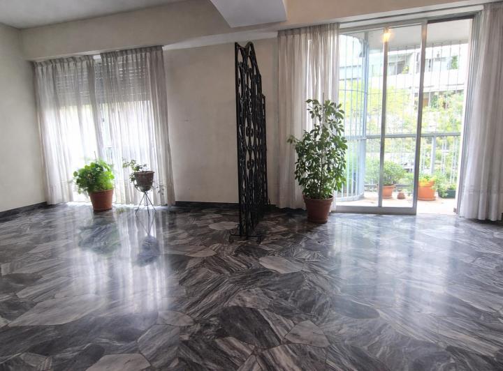 Departamento · 240m² · 8 Ambientes · 2 Cocheras