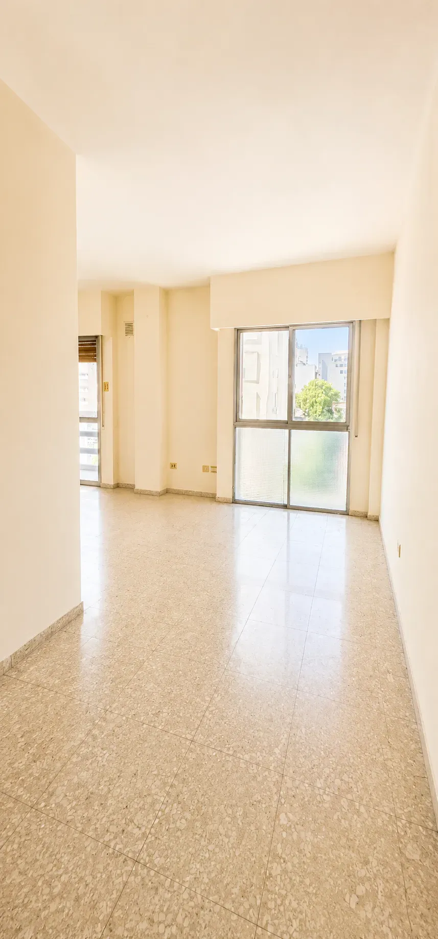Centro - Dpto 2 dorm con cochera Vendo