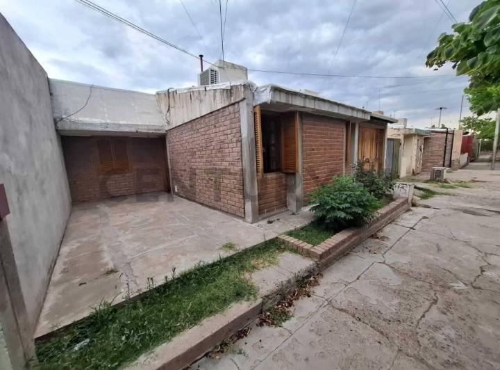 Casa · 160m² · 7 Ambientes