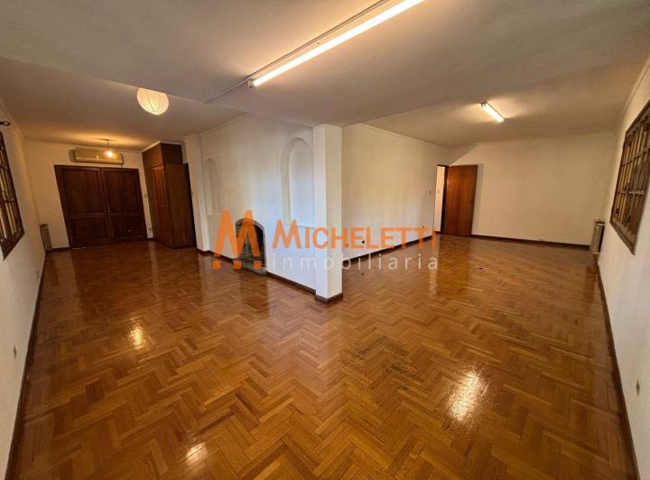 Departamento · 206m² · 6 Ambientes · 1 Cochera