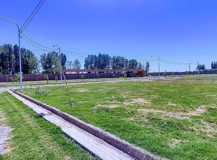Terreno · 300m²