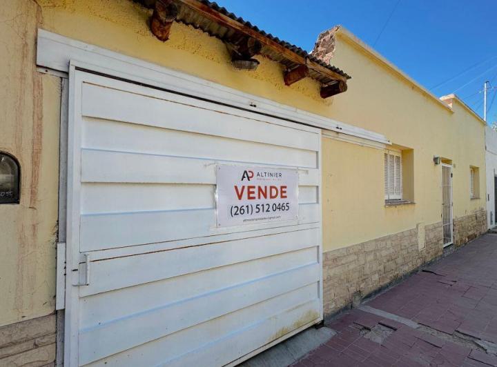 Casa · 150m² · 4 Ambientes · 1 Cochera