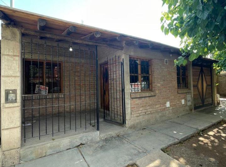 Casa · 139m² · 4 Ambientes · 3 Cocheras