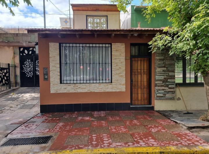 Casa · 90m² · 4 Ambientes