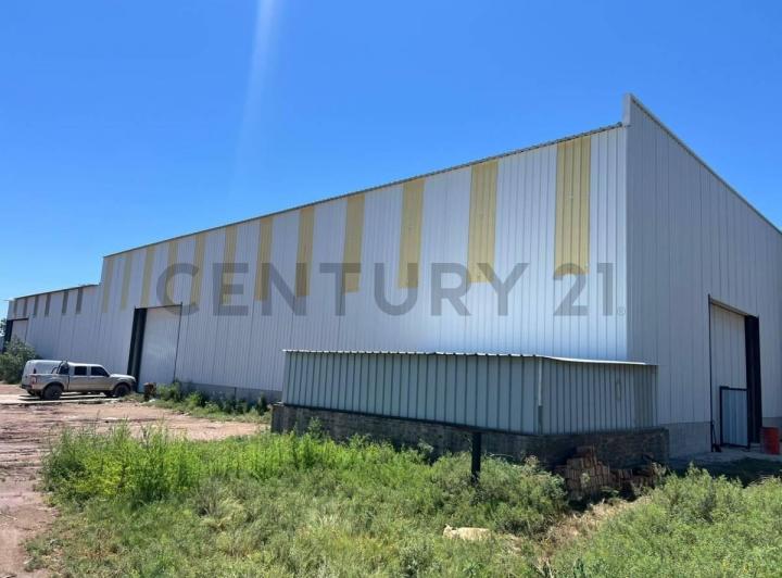 Bodega-Galpón · 1500m² · 2 Ambientes · 10 Cocheras