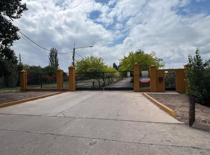 Terreno · 1273m²